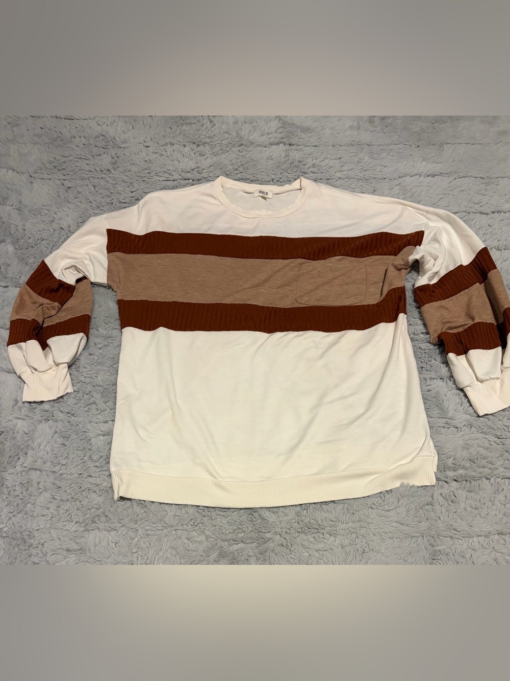 BKE women's medium long-sleeve sweatshirt